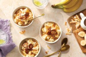 Sticky toffee pudding with caramelized bananas
