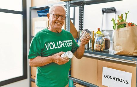 Top Benefits of Volunteering in Retirement